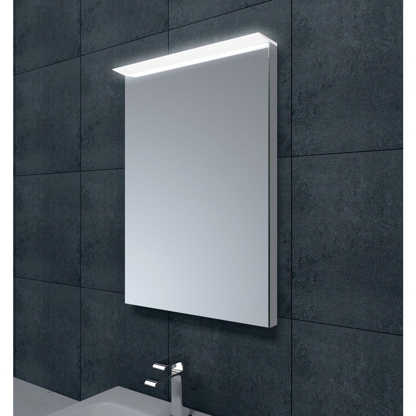 600mm LED Mirror