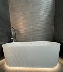 Olympia White Freestanding Acrylic Bath